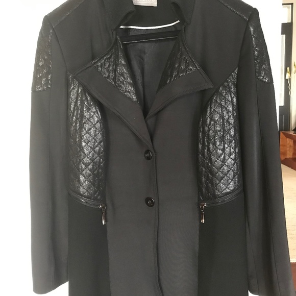Kapalua blazer black size 42. Pants are Tuzzi - Picture 1 of 2